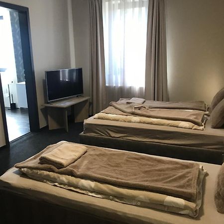 4 Haloszobas Pihenj Meg Vendeghaz Mestecǎneşti Exterior foto